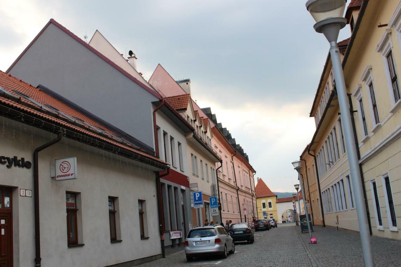 Centrum Apartman S- Dom Bardejov Luaran gambar